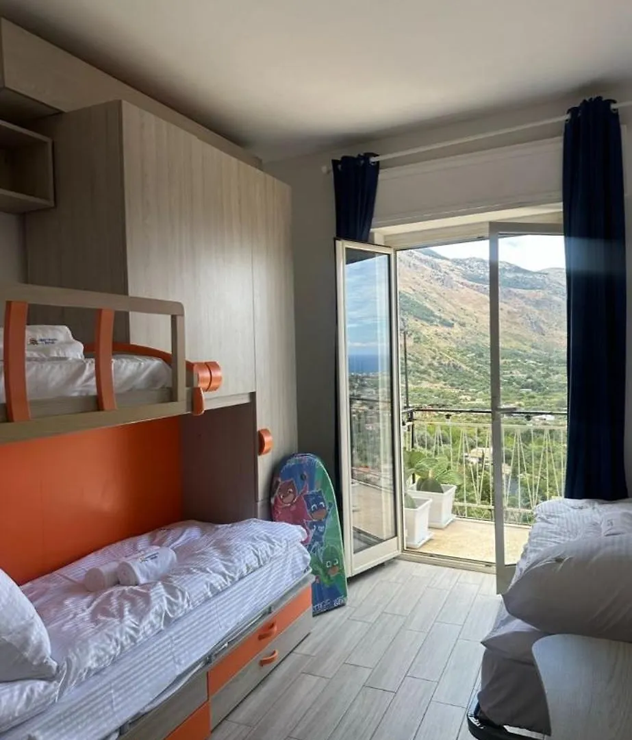Fendi Lejlighed Carini Italien